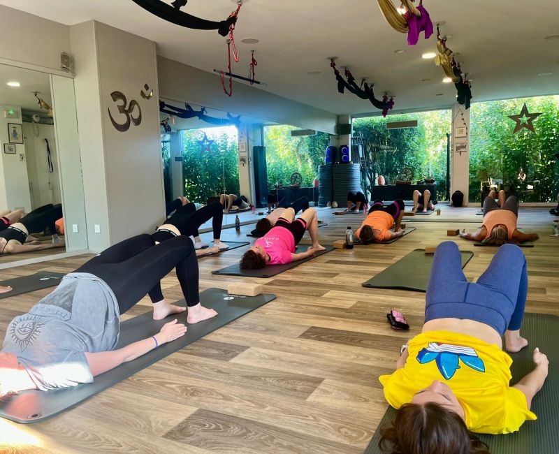 Elèves pratiquant le pilâtes au studio K